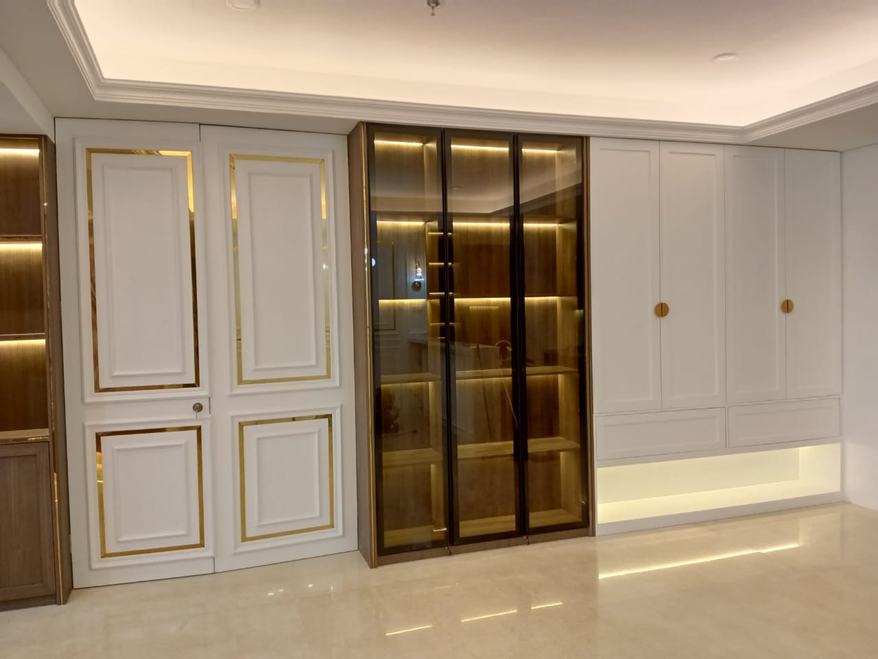 Portofolio Interior Kabinet Modern Mewah